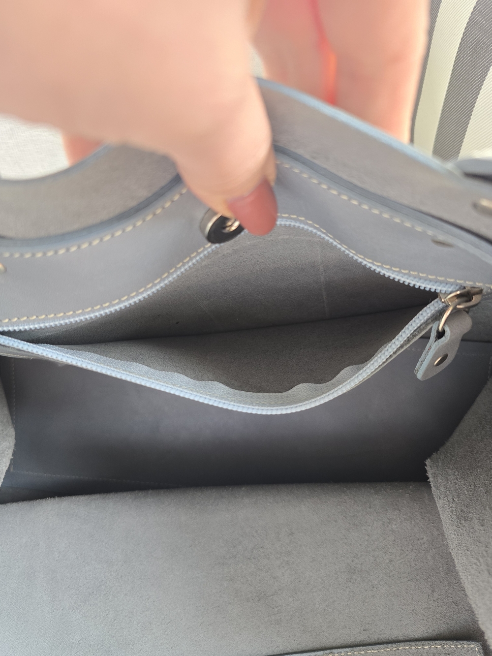 Roots Blue Grey Leather Tote Bag - Picture 7 of 7